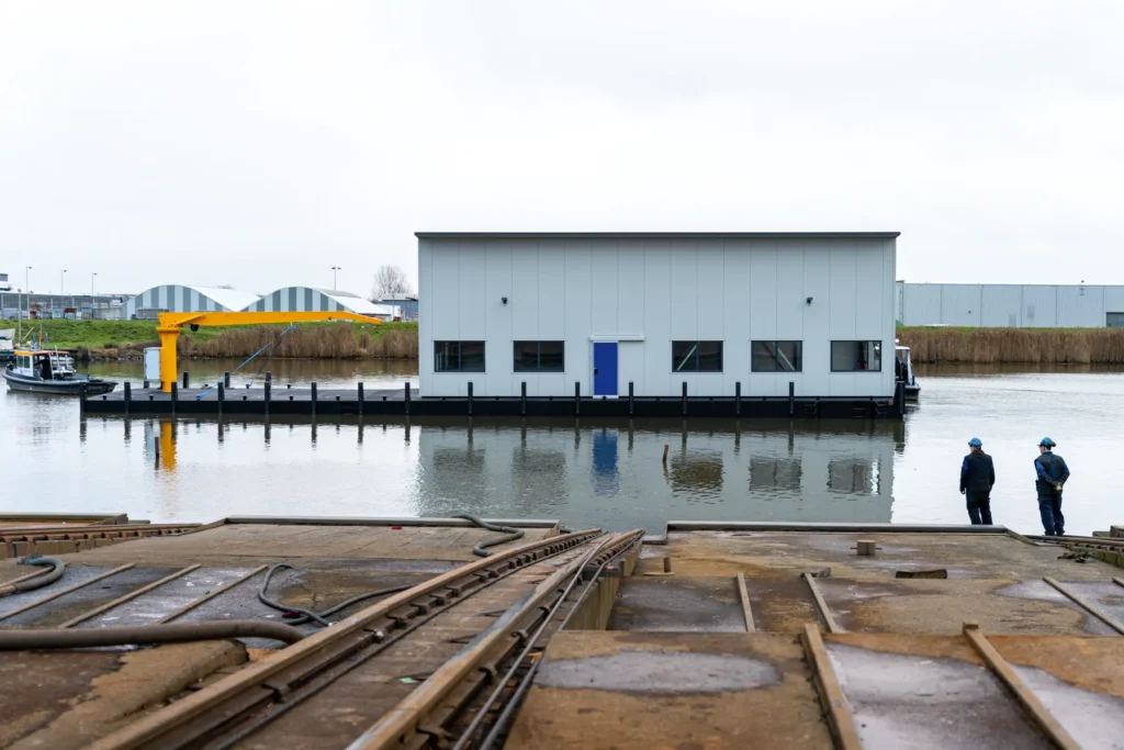 Vervoer Ponton Nieuwenhuijsen Scheepsbouw