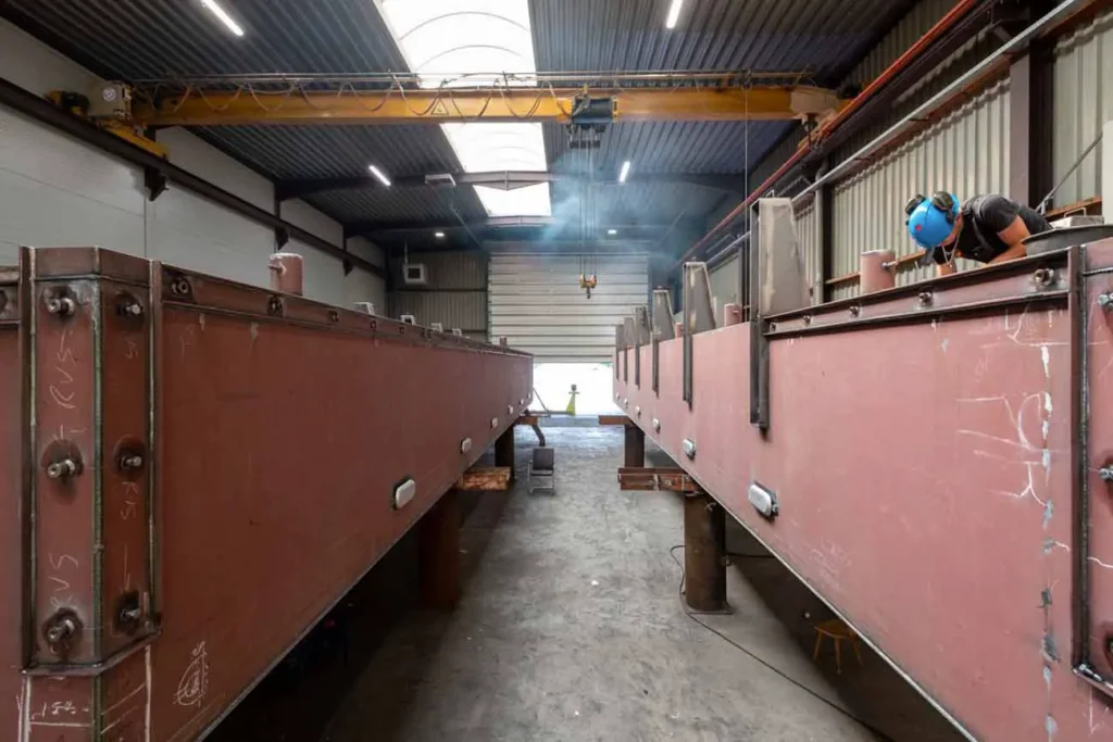 Werkplaats ponton Nieuwenhuijsen Scheepsbouw